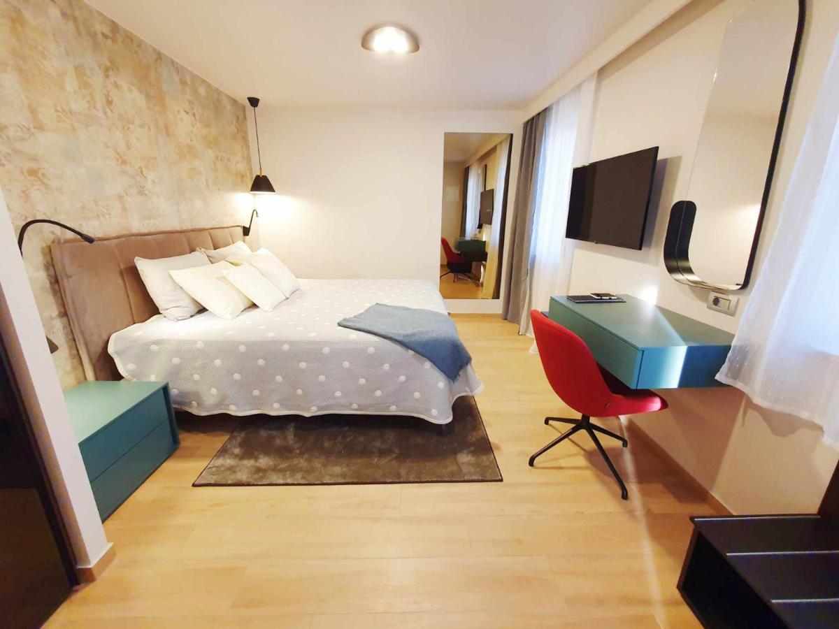 New Ana Design City Center Apartments 普拉 外观 照片