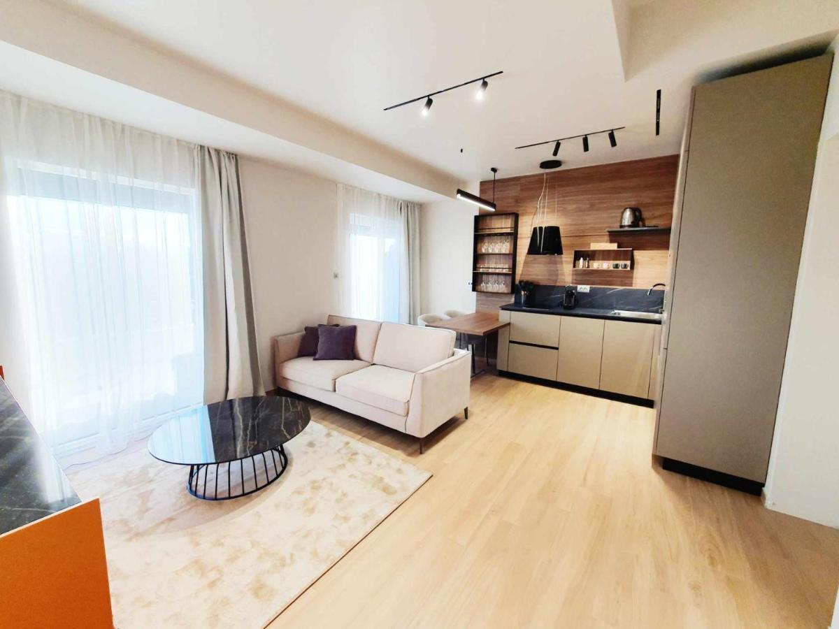 New Ana Design City Center Apartments 普拉 外观 照片