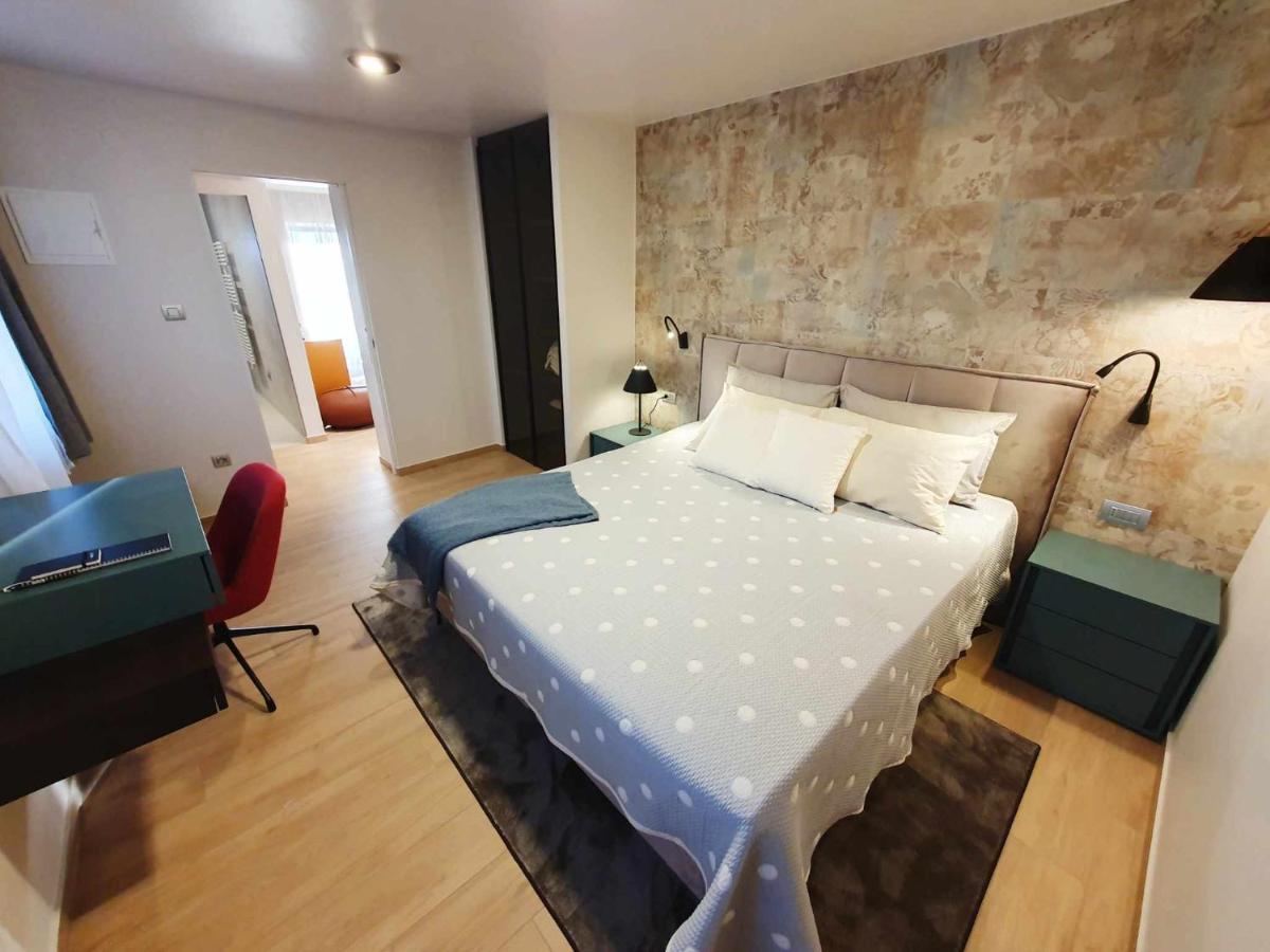 New Ana Design City Center Apartments 普拉 外观 照片